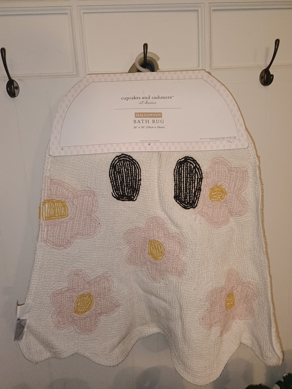 Cupcakes And Cashmere Bath Rug